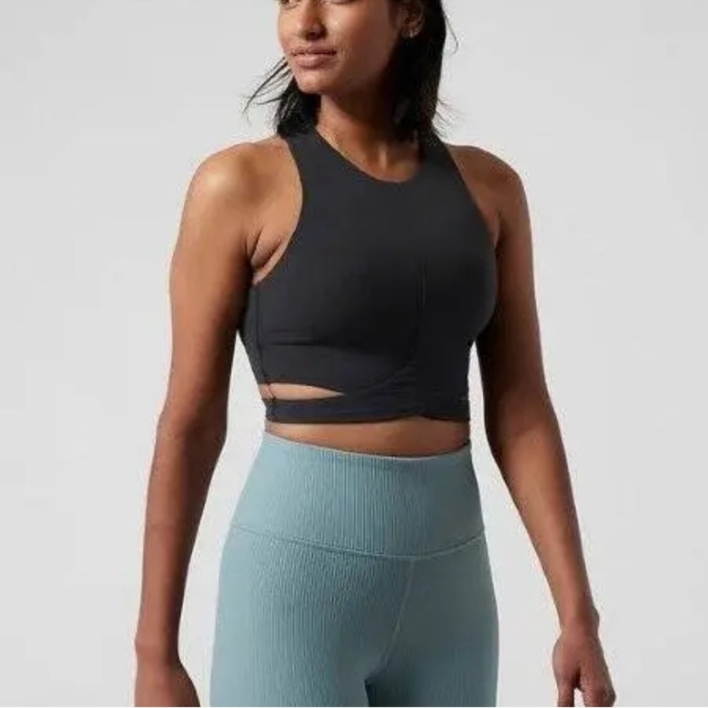 Athleta Conscious Cut Out Crop Top / Sports Bra 1X D/DD Black